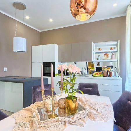 Hedone Luxury Apartment With Free Parking Pola Esterno foto