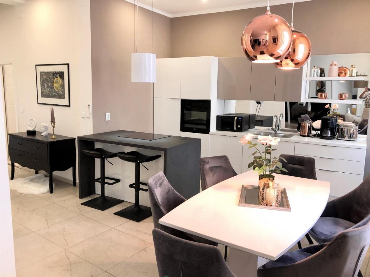 Hedone Luxury Apartment With Free Parking Pola Esterno foto