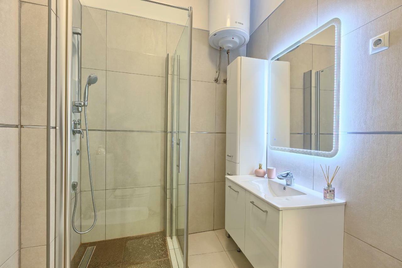 Hedone Luxury Apartment With Free Parking Pola Esterno foto