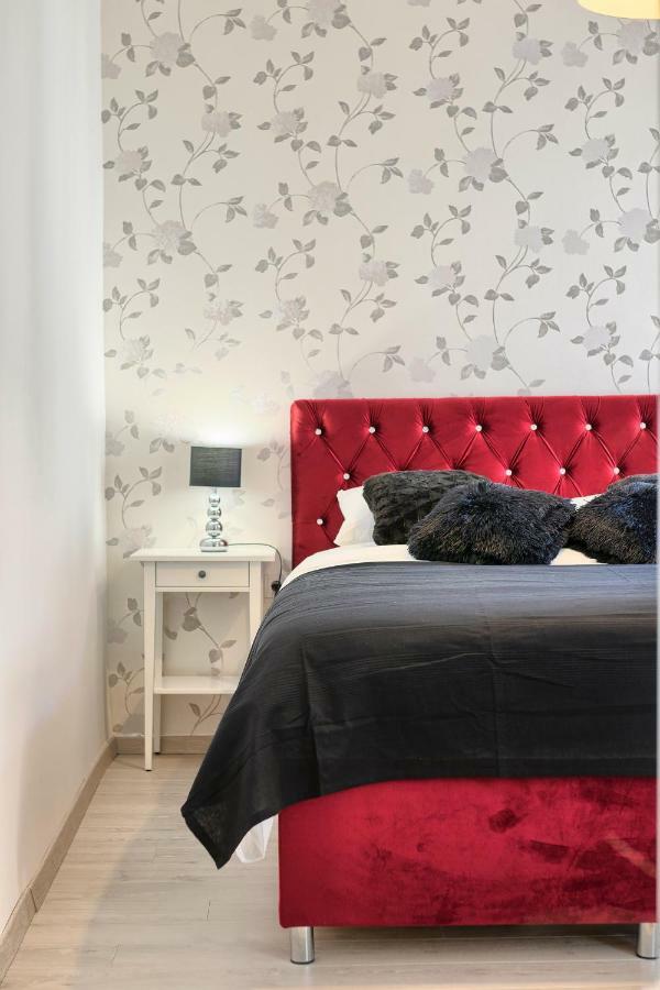 Hedone Luxury Apartment With Free Parking Pola Esterno foto