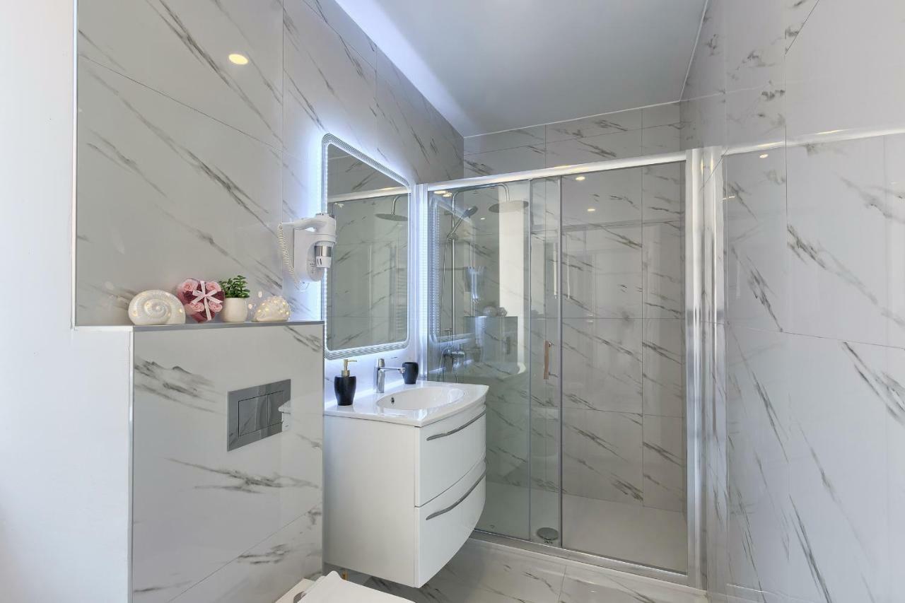 Hedone Luxury Apartment With Free Parking Pola Esterno foto