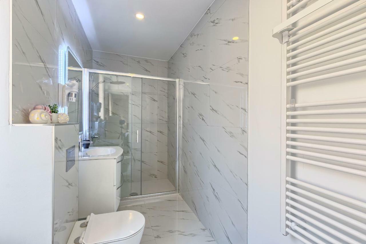 Hedone Luxury Apartment With Free Parking Pola Esterno foto